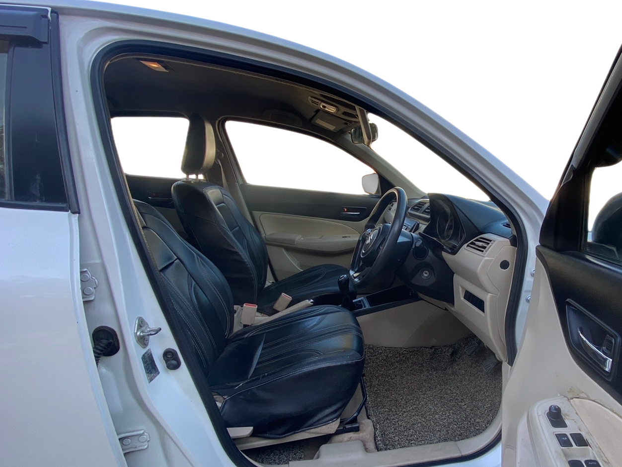 2017 Maruti Dzire VDI, Diesel, Manual, 67,791 km, Right Side Front Door Cabin