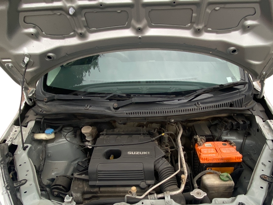 2010 Maruti Wagon R 1.0 LXI, Petrol, Manual, 77,000 km, Open Bonnet