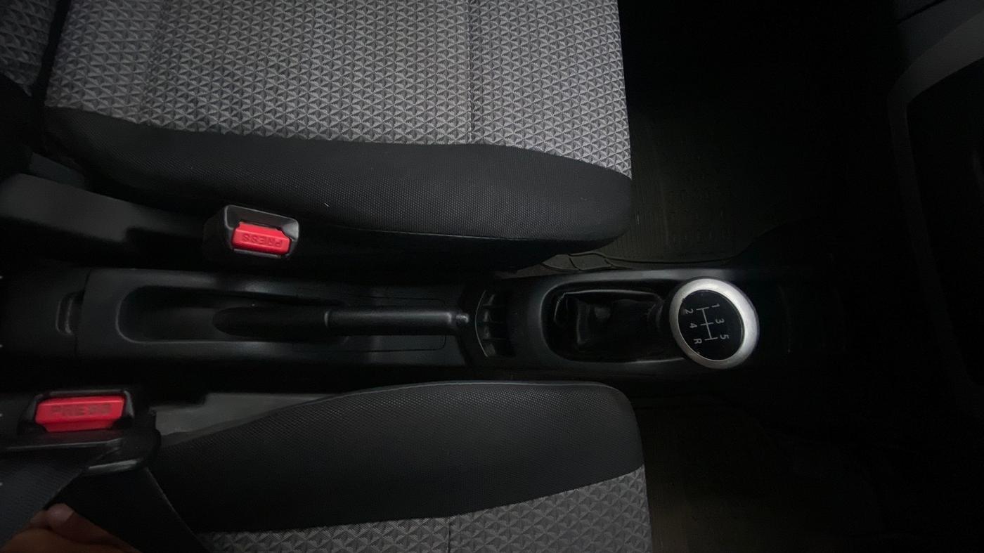 2010 Maruti Wagon R 1.0 LXI, Petrol, Manual, 77,000 km, Gear Lever