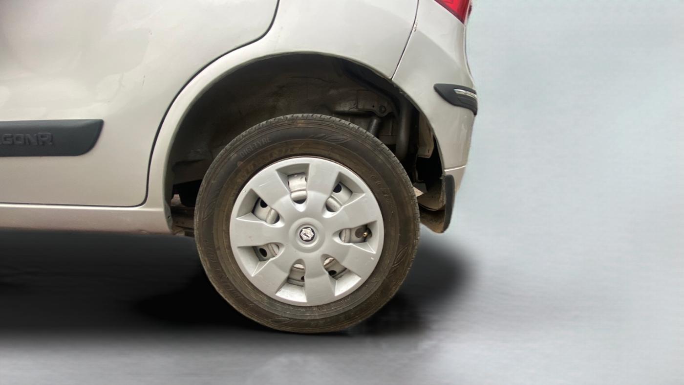 2010 Maruti Wagon R 1.0 LXI, Petrol, Manual, 77,000 km, Left Rear Wheel