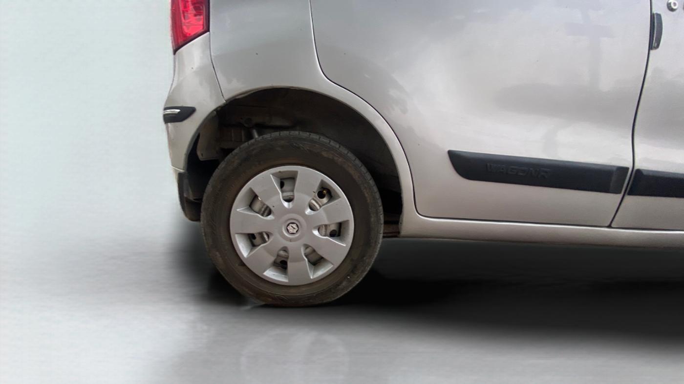 2010 Maruti Wagon R 1.0 LXI, Petrol, Manual, 77,000 km, Right Rear Wheel