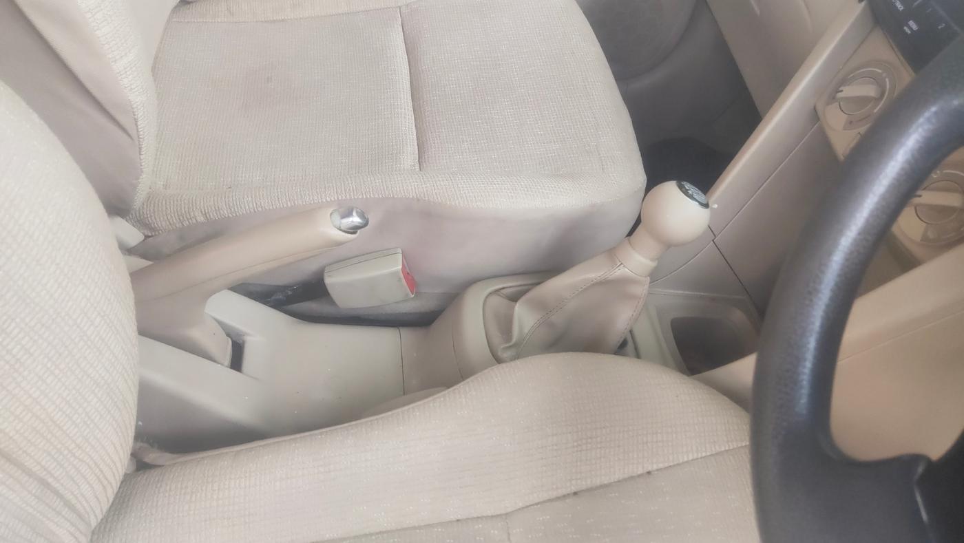 2015 Maruti Swift Dzire VDI, Diesel, Manual, 1,27,280 km, Gear Lever