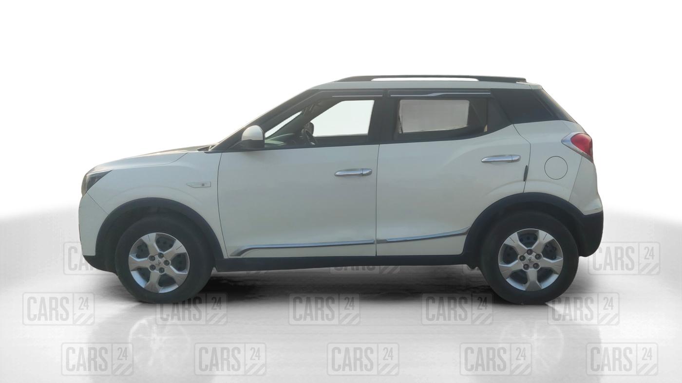 2023 Mahindra XUV300 W6 1.5 Diesel, Diesel, Manual, 95,412 km, Left Side