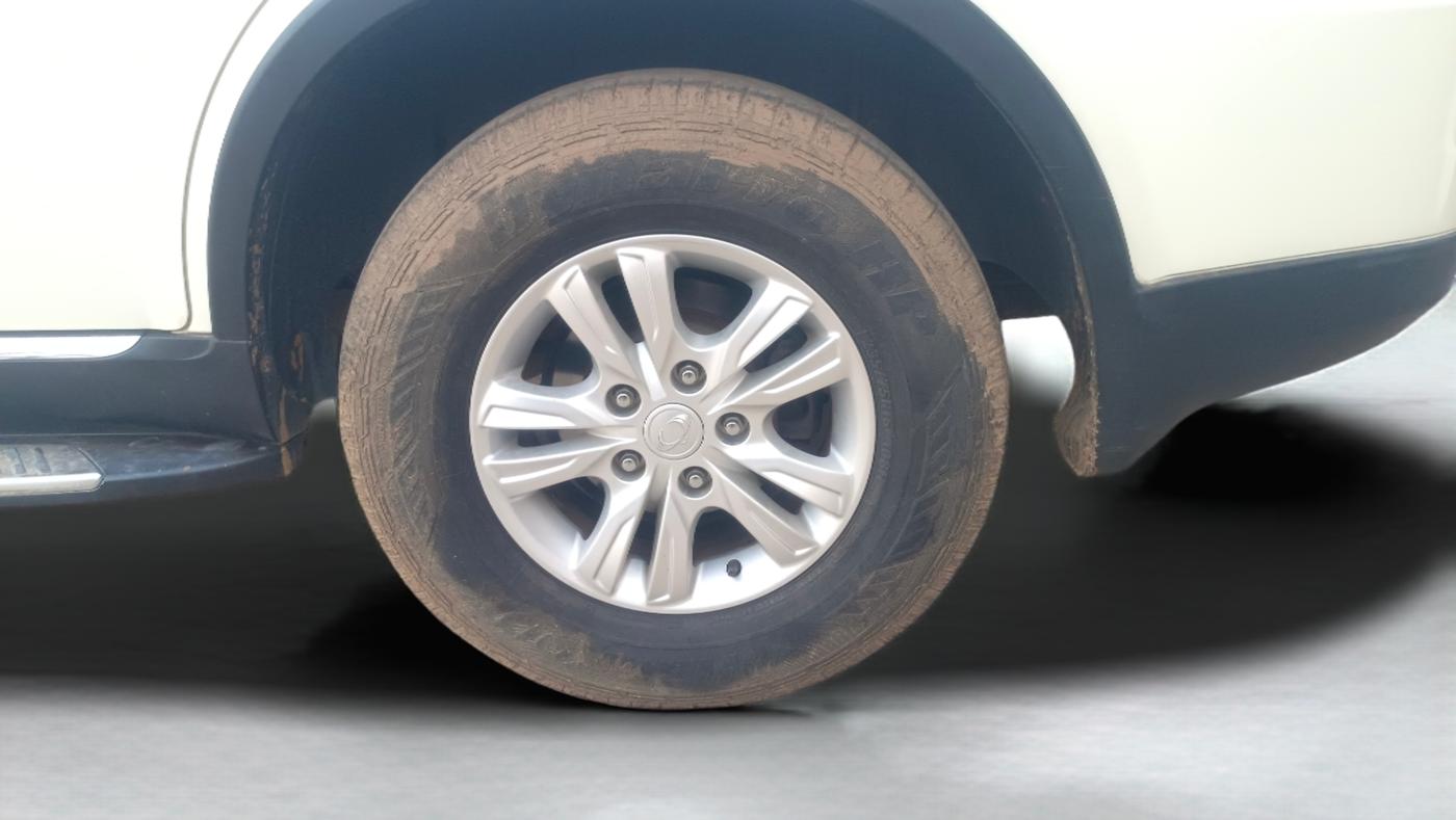 2014 Ssangyong Rexton RX 6, Diesel, Manual, 31,000 km, Left Rear Wheel