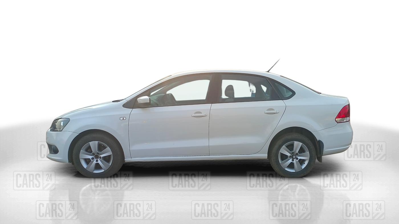 2012 Volkswagen Vento TRENDLINE DIESEL 1.6, Diesel, Manual, 47,000 km, Left Side