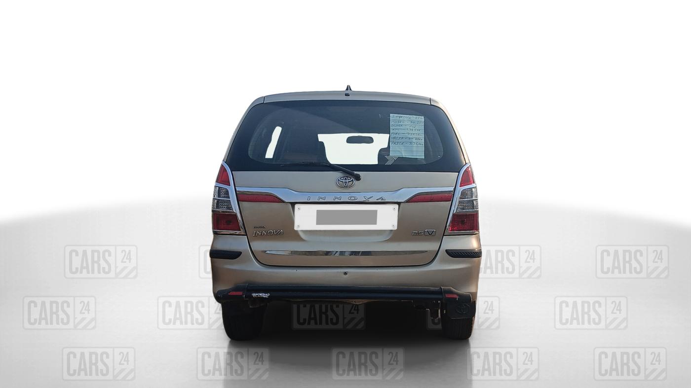 2010 Toyota Innova 2.5 G3, Diesel, Manual, 1,37,546 km, Back/Rear