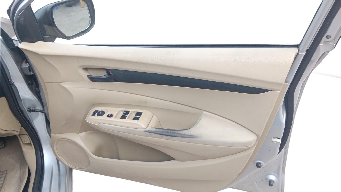 2013 Honda City 1.5L I-VTEC S MT, Petrol, Manual, 67,473 km, Driver Side Door Panel Controls