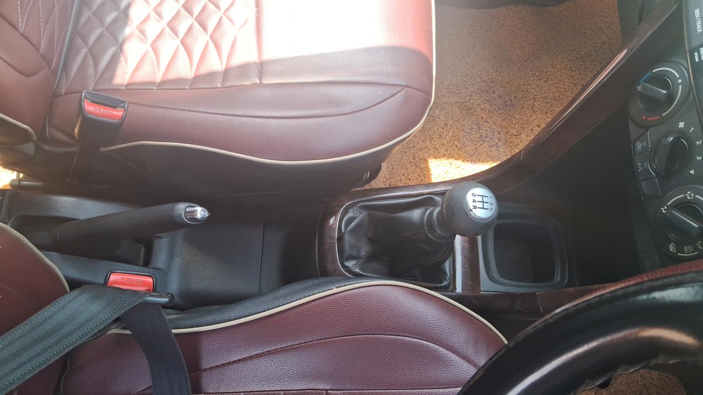 2017 Maruti Ertiga VDI ABS, Diesel, Manual, 1,57,674 km, Gear Lever