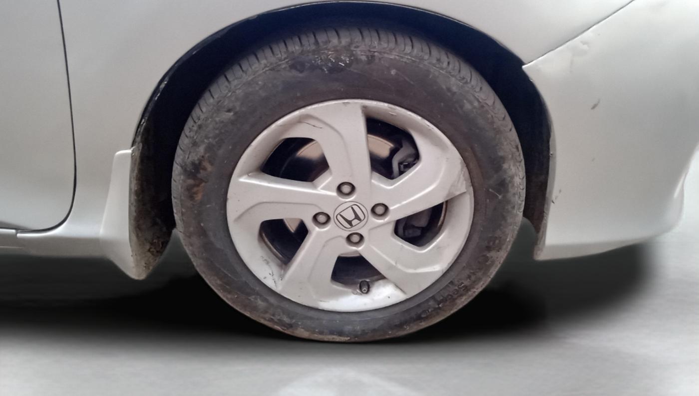 2014 Honda City 1.5L I-DTEC V, Diesel, Manual, 78,591 km, Right Front Wheel