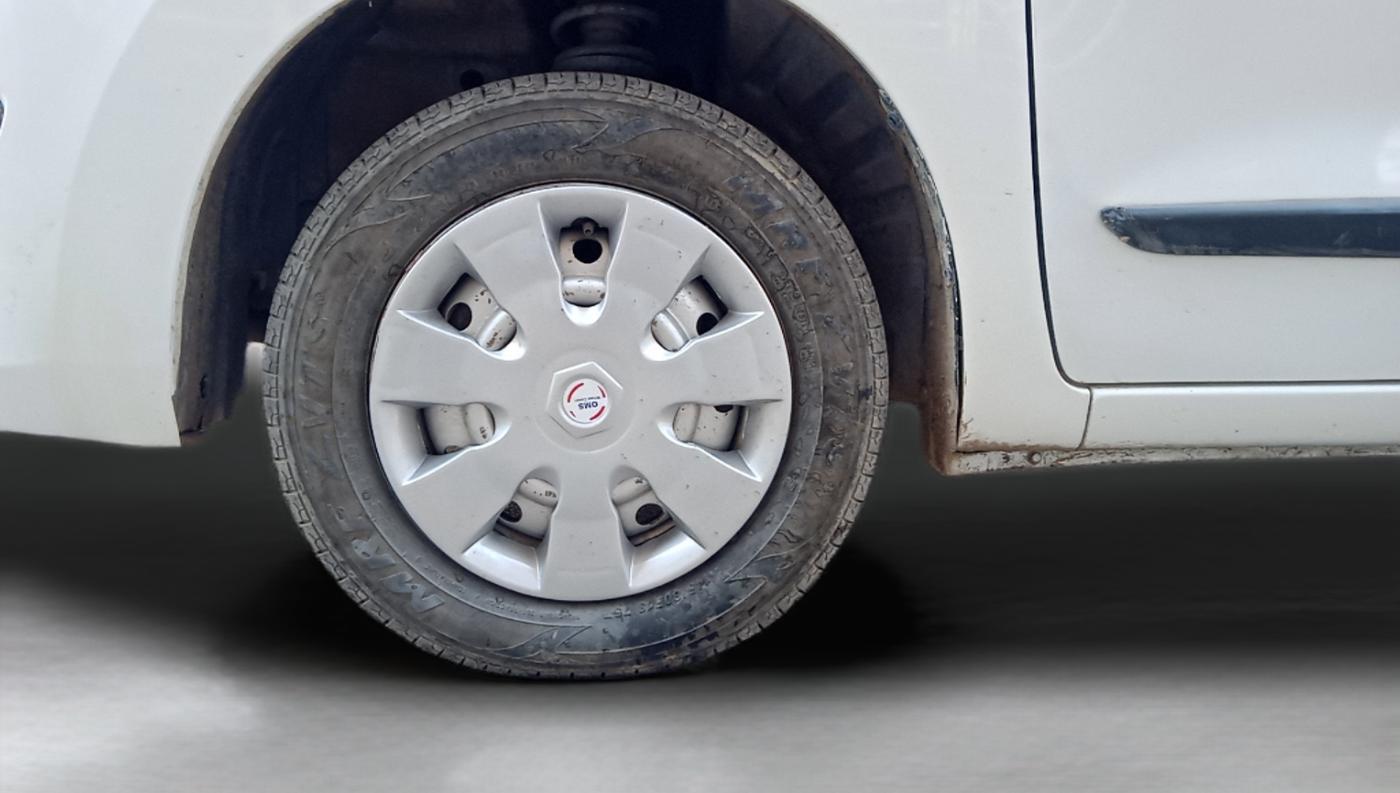 2014 Maruti Wagon R 1.0 LXI, Petrol, Manual, 83,072 km, Left Front Wheel