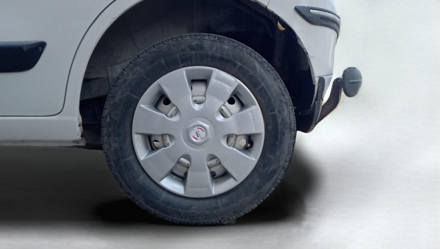 2014 Maruti Wagon R 1.0 LXI, Petrol, Manual, 83,072 km, Left Rear Wheel