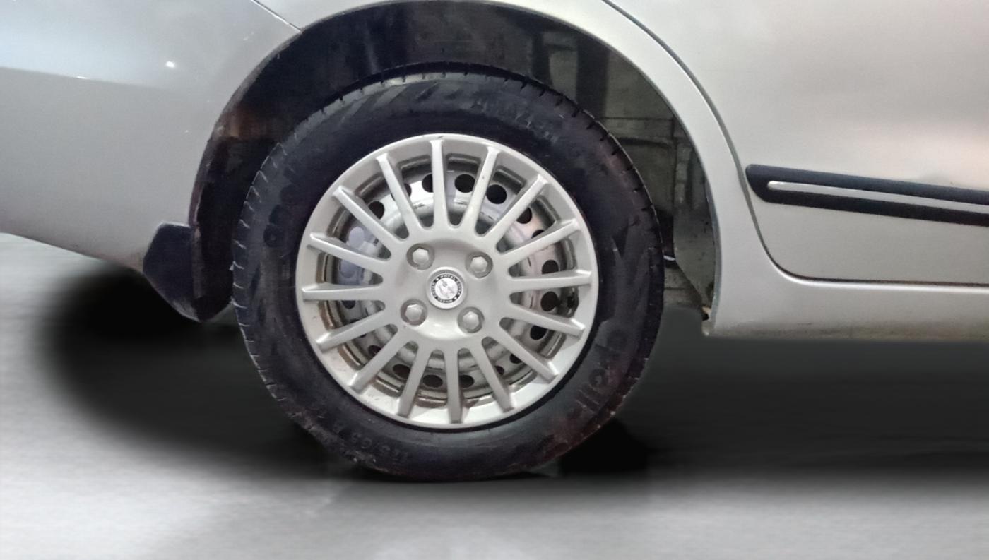 2016 Honda Amaze 1.2L I-VTEC S, Petrol, Manual, 82,540 km, Right Rear Wheel