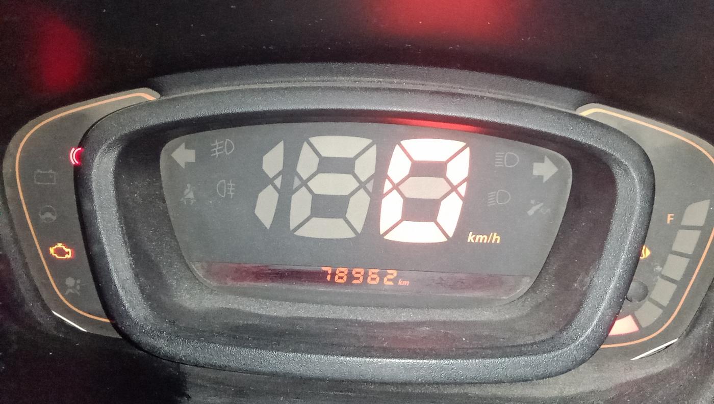 2017 Renault Kwid RXT 1.0 (O), Petrol, Manual, 78,962 km, Odometer Image