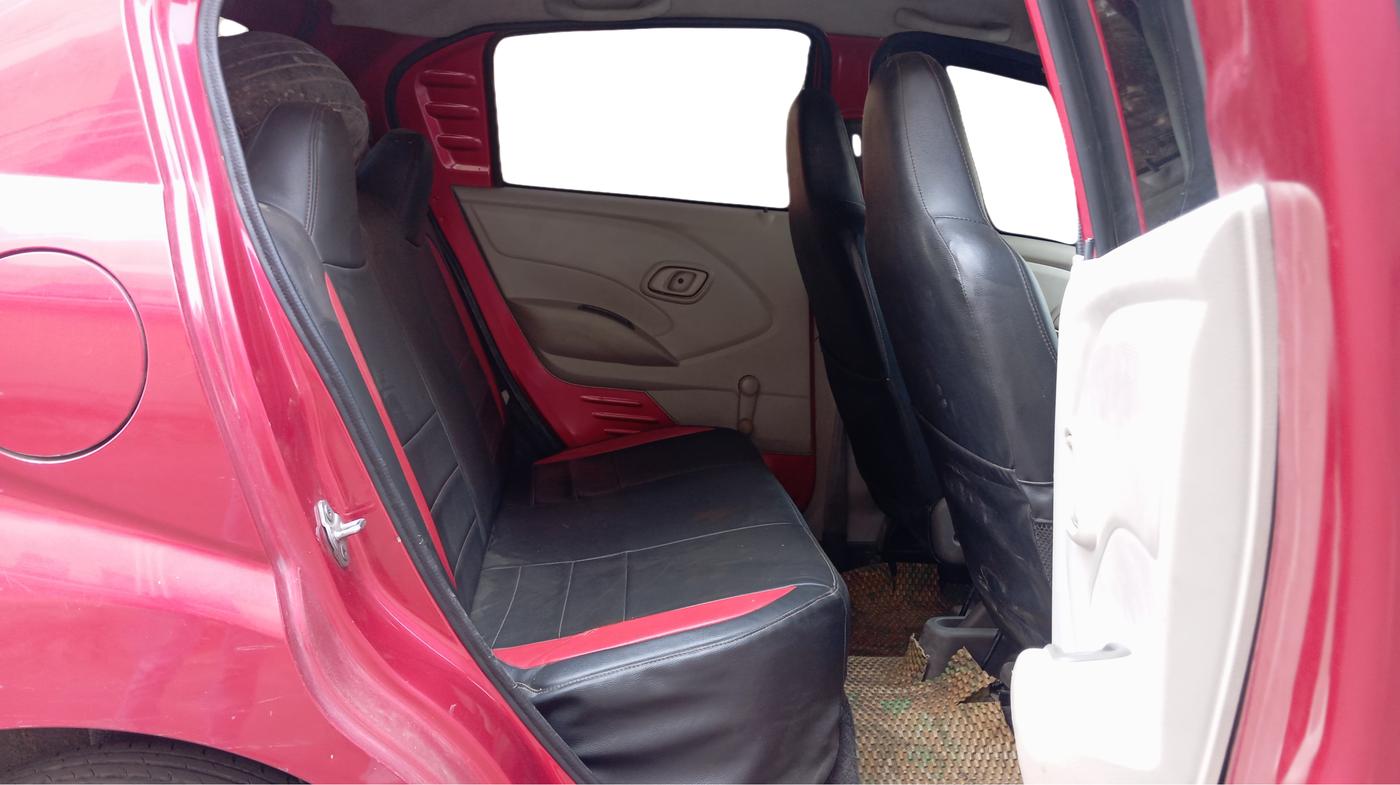 2016 Datsun Redi Go T (O), Petrol, Manual, 61,122 km, Right Side Rear Door Cabin