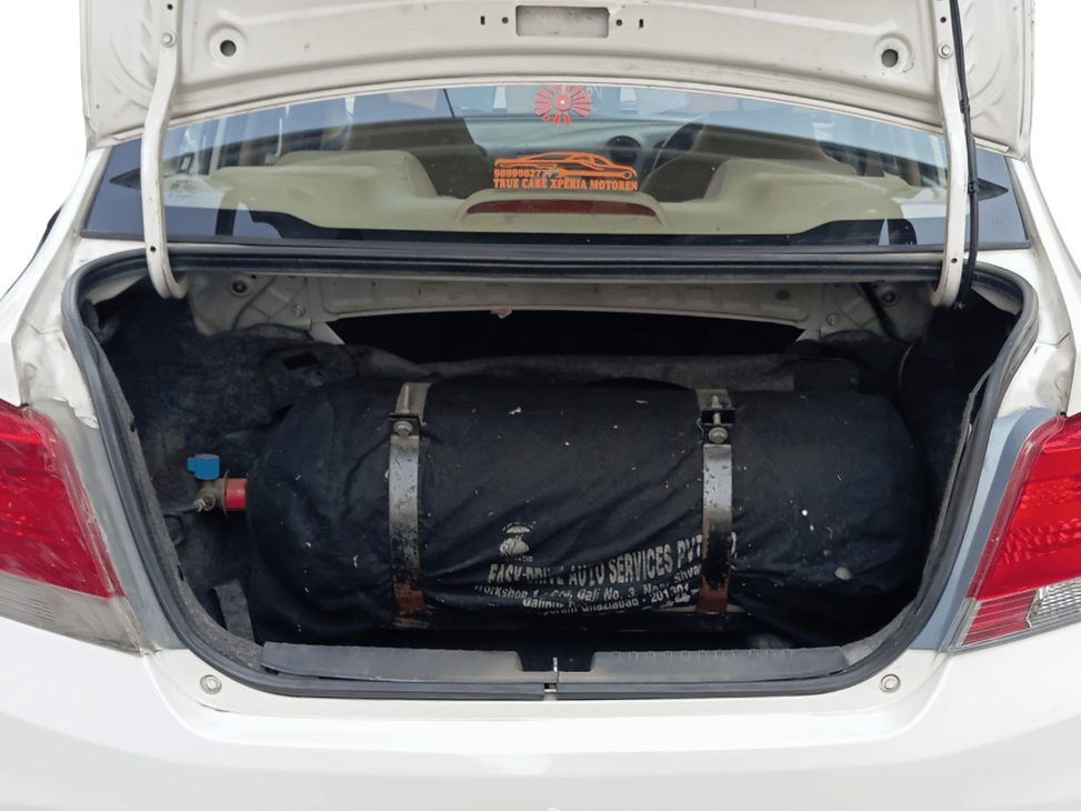 2015 Honda Amaze 1.2L I-VTEC S, Petrol, Manual, 76,217 km, Boot Inside
