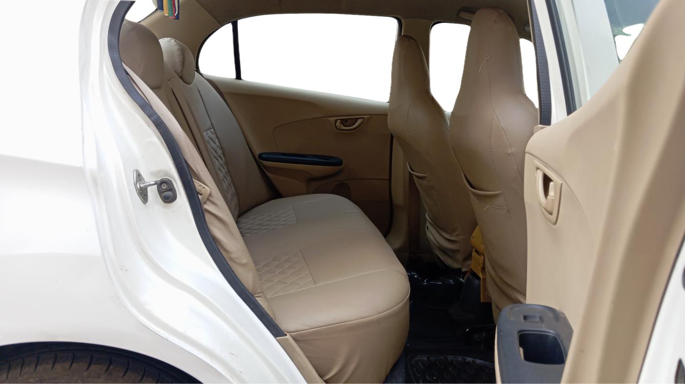 2015 Honda Amaze 1.2L I-VTEC S, Petrol, Manual, 76,217 km, Right Side Rear Door Cabin