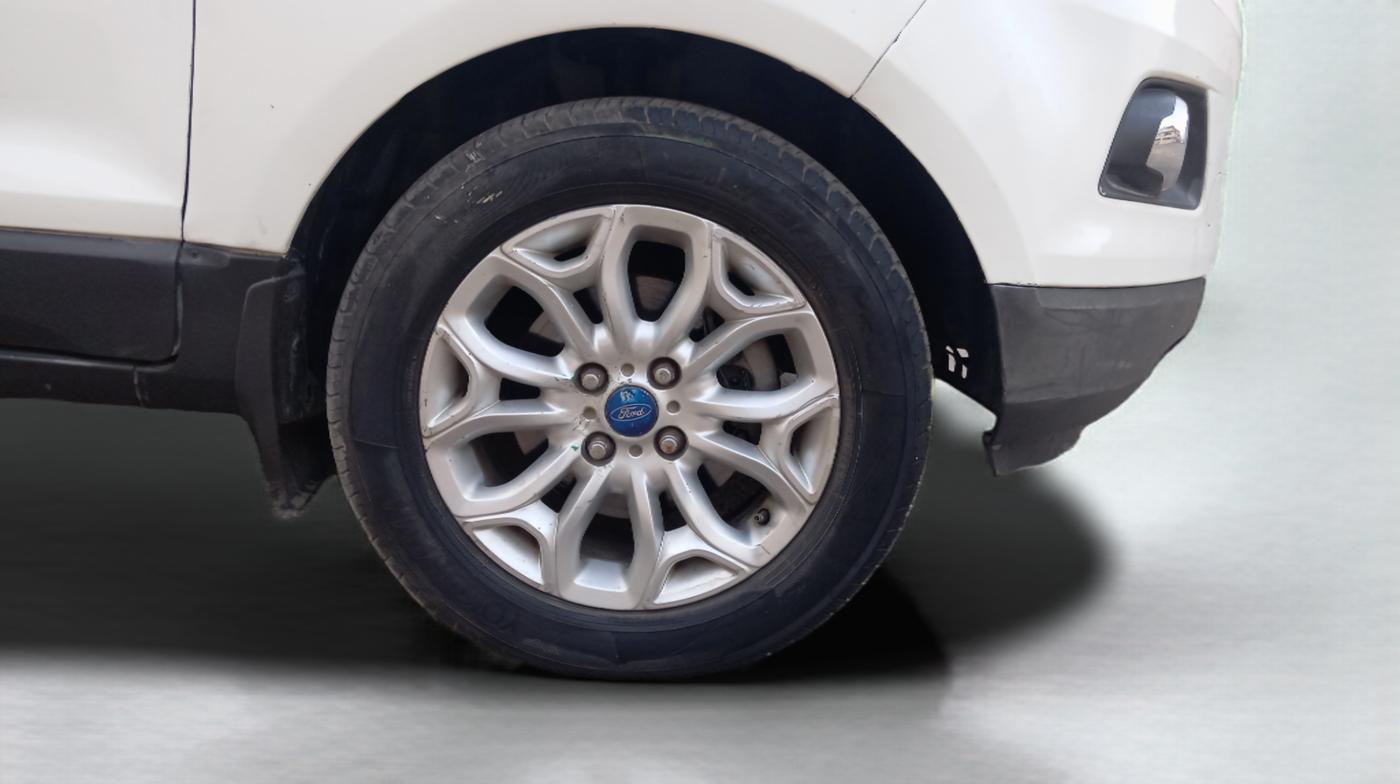 2014 Ford Ecosport TITANIUM 1.5L DIESEL, Diesel, Manual, 1,28,116 km, Right Front Wheel