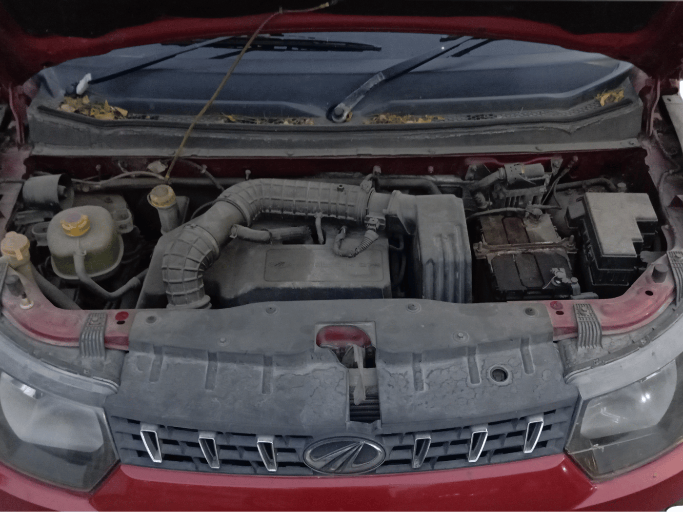 2016 Mahindra Kuv100 K6 D 6 STR, Diesel, Manual, 73,743 km, Open Bonnet