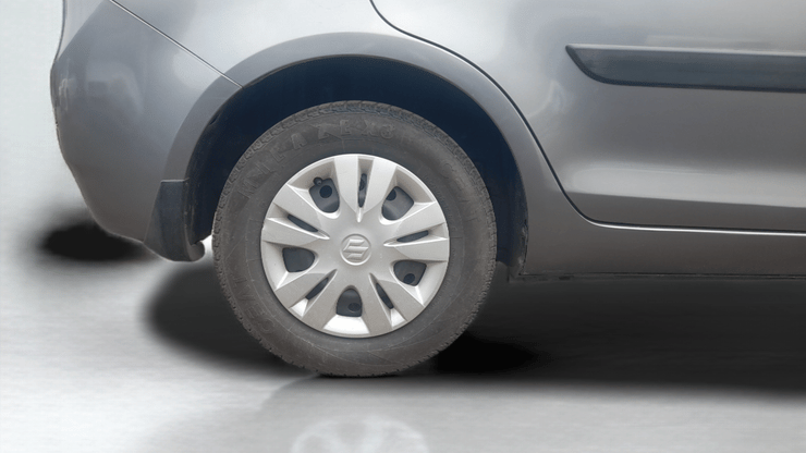2013 Maruti Swift Dzire VXI, Petrol, Manual, 81,745 km, Right Rear Wheel