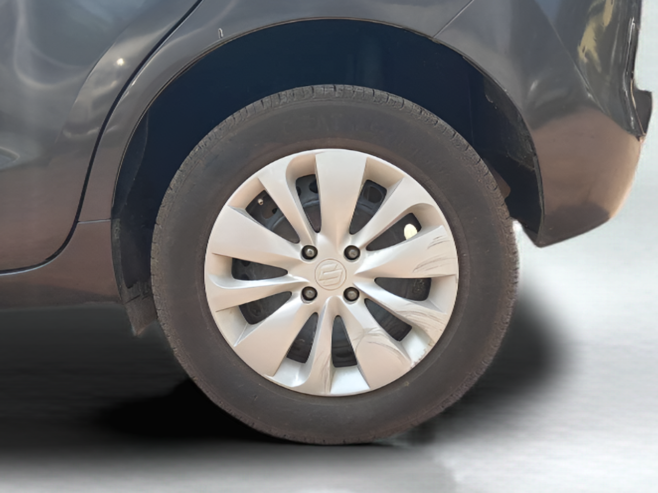 2017 Maruti Baleno DELTA DIESEL 1.3, Diesel, Manual, 70,348 km, Left Rear Wheel