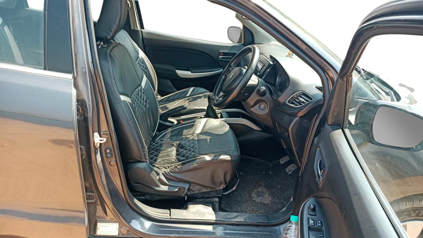 2017 Maruti Baleno DELTA DIESEL 1.3, Diesel, Manual, 70,348 km, Right Side Front Door Cabin