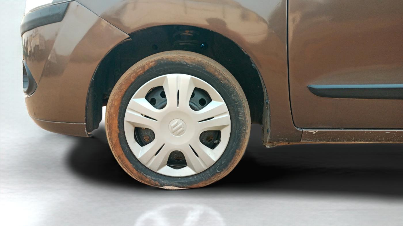 2012 Maruti Wagon R 1.0 VXI, Petrol, Manual, 82,229 km, Left Front Wheel
