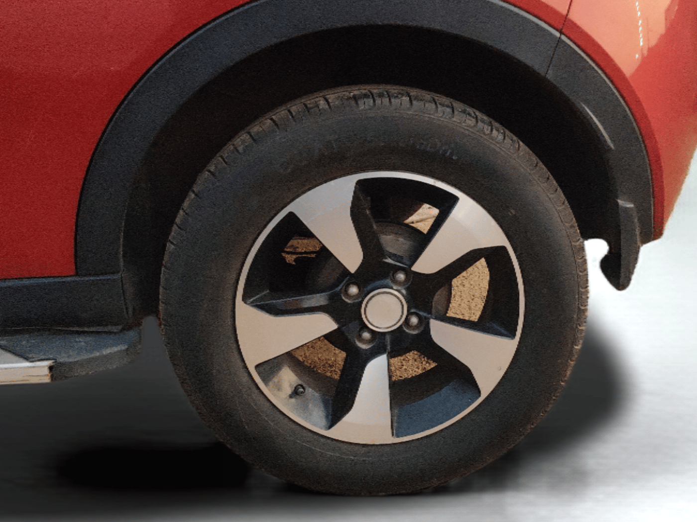 2018 Tata NEXON XZA PLUS DIESEL, Diesel, Automatic, 77,302 km, Left Rear Wheel