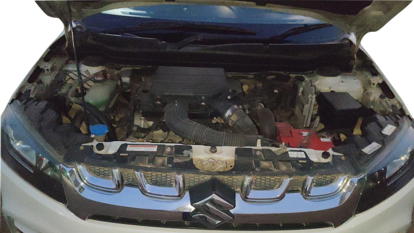 2018 Maruti Vitara Brezza ZDI, Diesel, Manual, 70,420 km, Open Bonnet