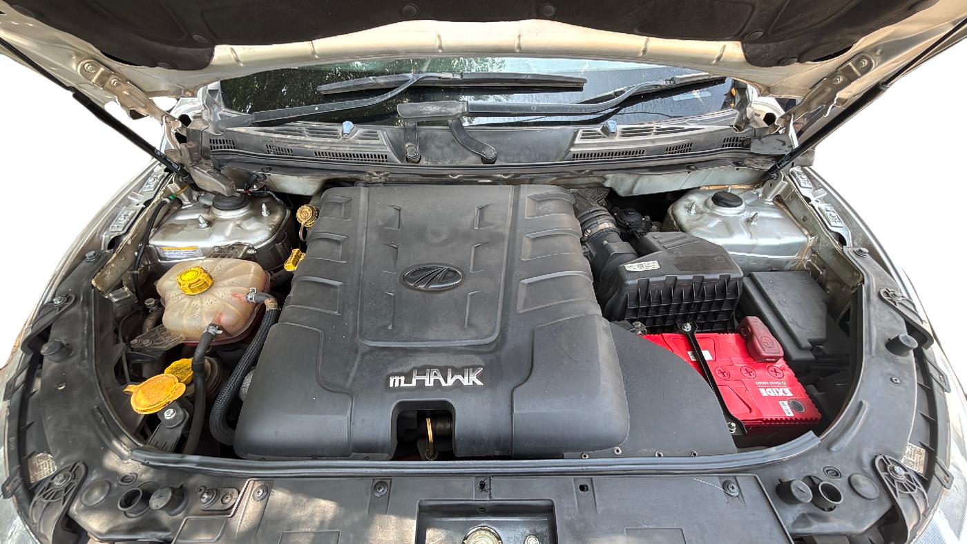 2018 Mahindra XUV500 W11 (O) AWD, Diesel, Manual, 78,437 km, Open Bonnet