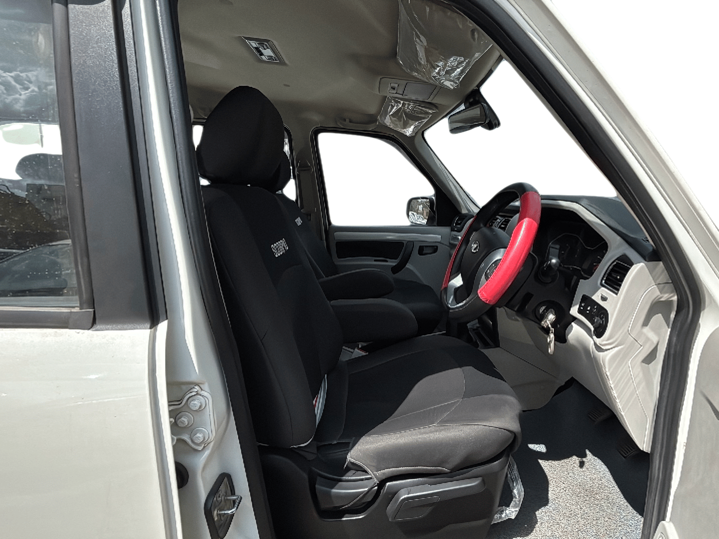 2021 Mahindra Scorpio S11 2WD, Diesel, Manual, 14,538 km, Right Side Front Door Cabin