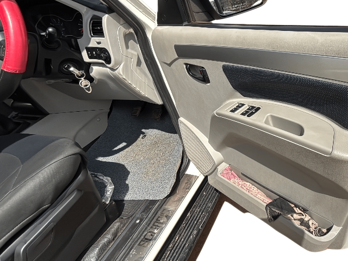 2021 Mahindra Scorpio S11 2WD, Diesel, Manual, 14,538 km, Driver Side Door Panel Controls