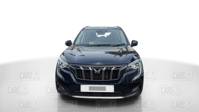 2022 Mahindra XUV700 AX 7 P AT 7 STR, Petrol, Automatic, 56,618 km, Front