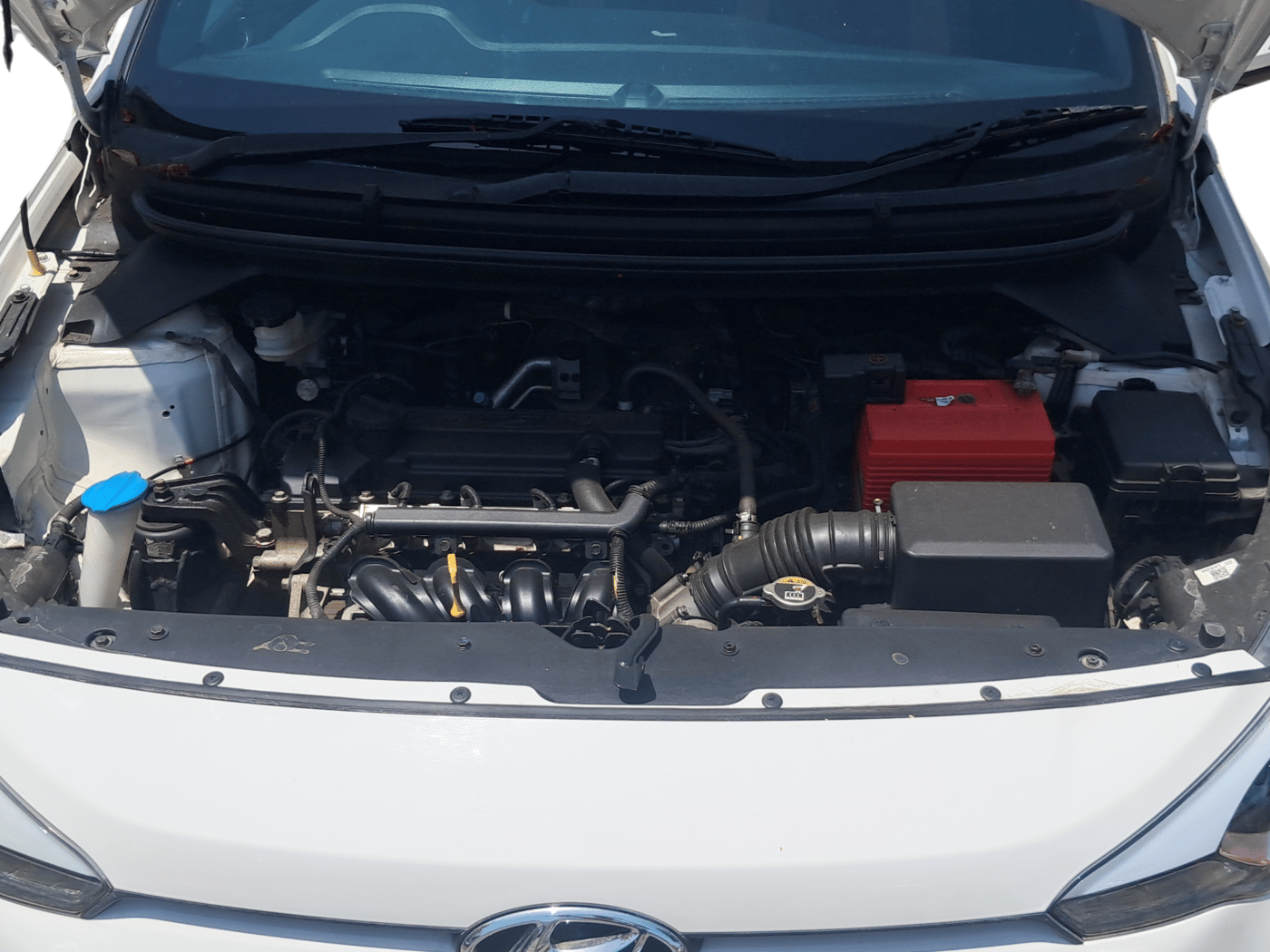 2016 Hyundai i20 Active 1.2 S, Petrol, Manual, 1,35,600 km, Open Bonnet
