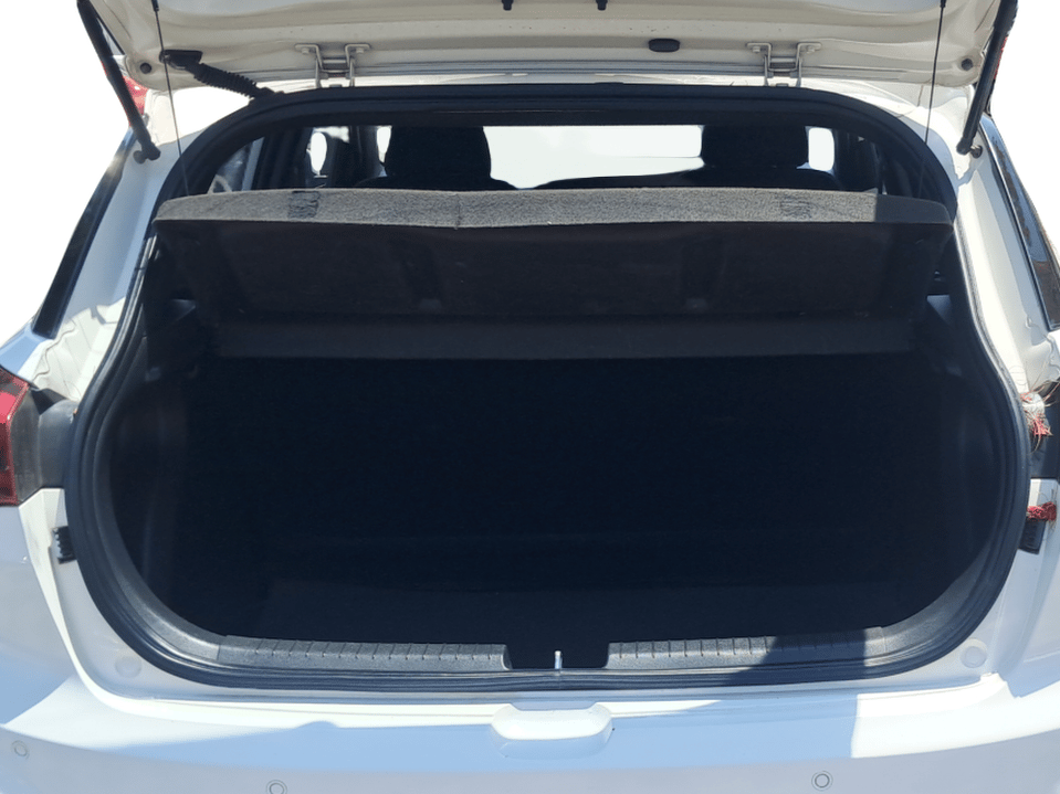 2016 Hyundai i20 Active 1.2 S, Petrol, Manual, 1,35,600 km, Boot Inside