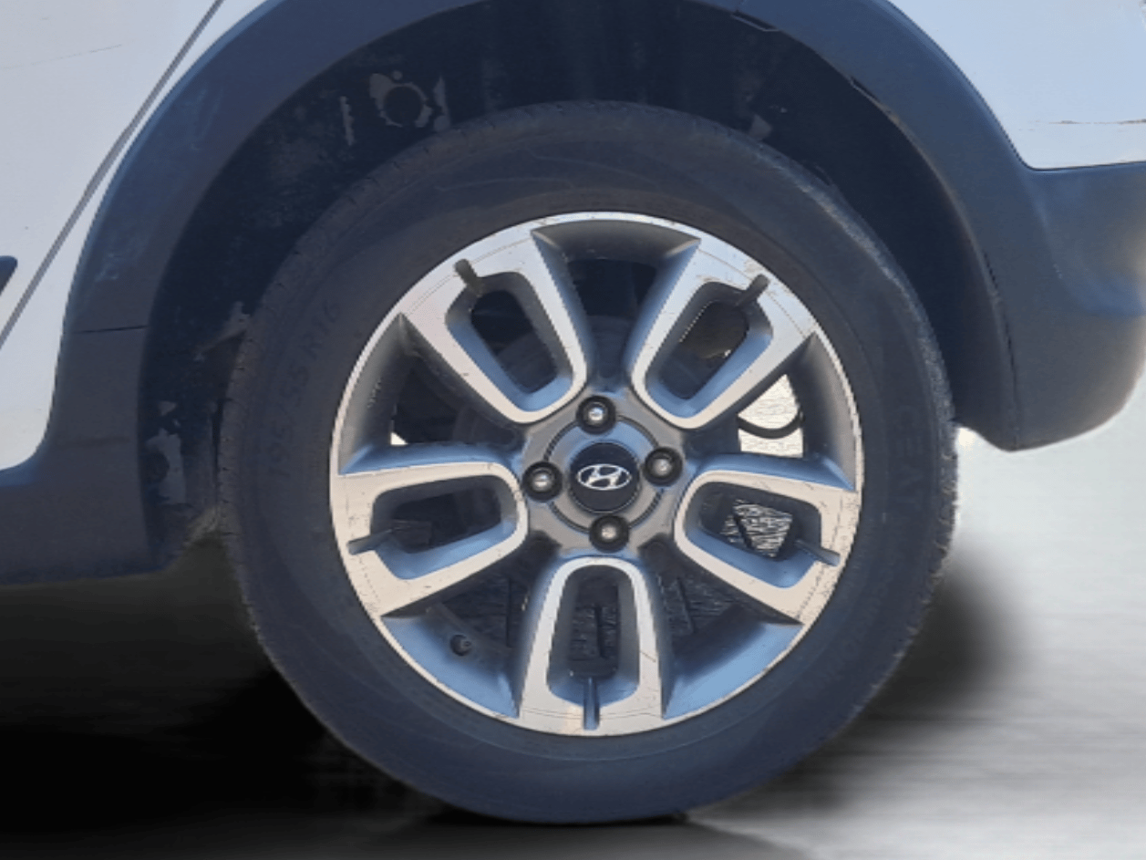 2016 Hyundai i20 Active 1.2 S, Petrol, Manual, 1,35,600 km, Left Rear Wheel