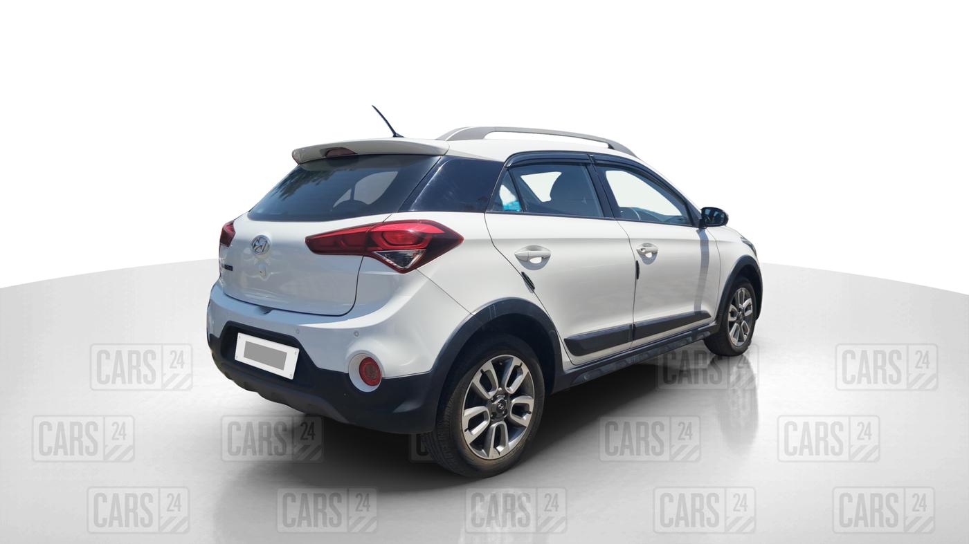2016 Hyundai i20 Active 1.2 S, Petrol, Manual, 1,35,600 km, Right Back Diagonal