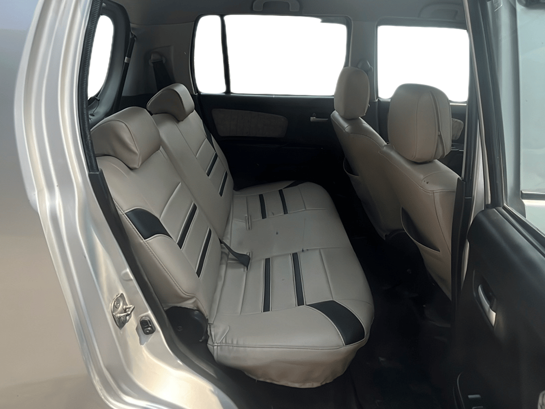 2018 Maruti Wagon R 1.0 VXI, Petrol, Manual, 45,902 km, Right Side Rear Door Cabin