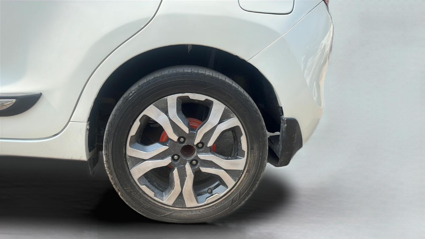 2016 Maruti Baleno DELTA PETROL 1.2, Petrol, Manual, 56,499 km, Left Rear Wheel