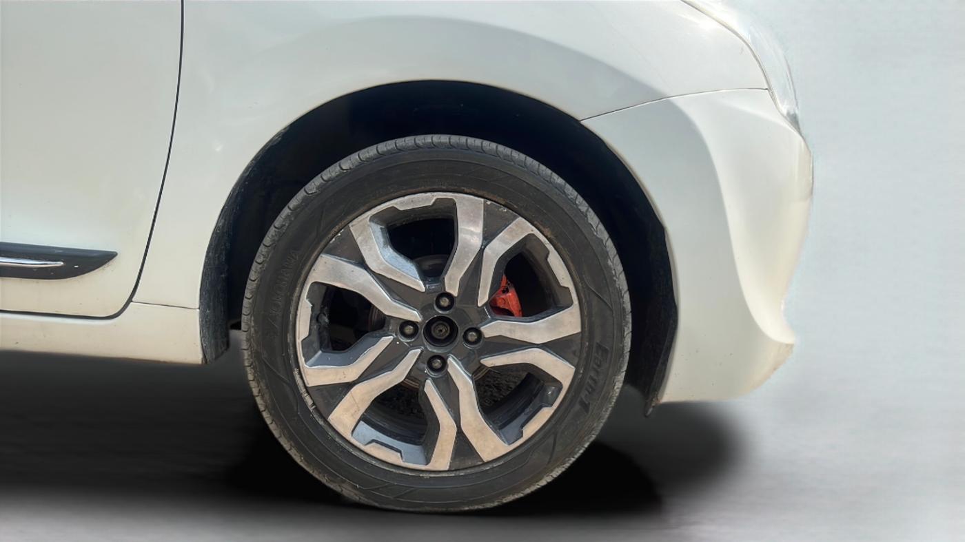 2016 Maruti Baleno DELTA PETROL 1.2, Petrol, Manual, 56,499 km, Right Front Wheel