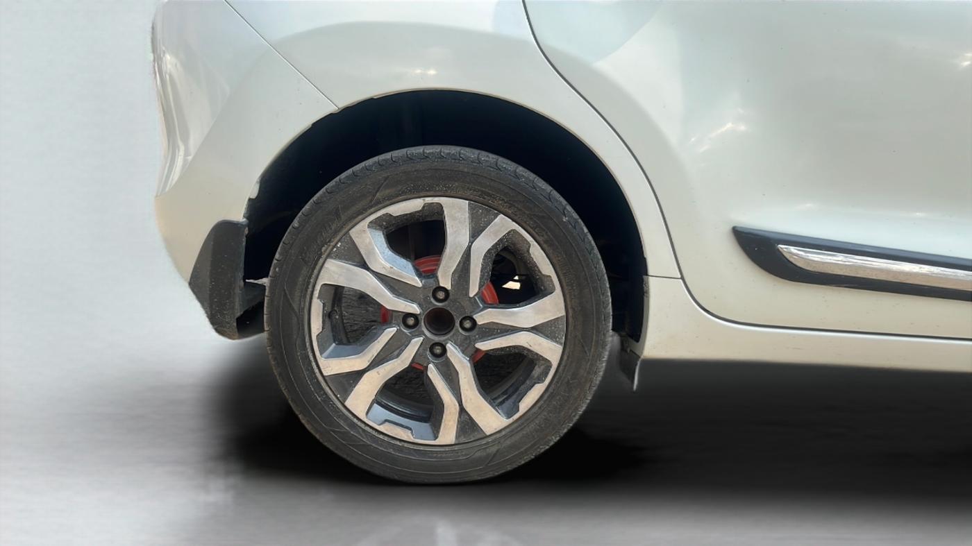 2016 Maruti Baleno DELTA PETROL 1.2, Petrol, Manual, 56,499 km, Right Rear Wheel