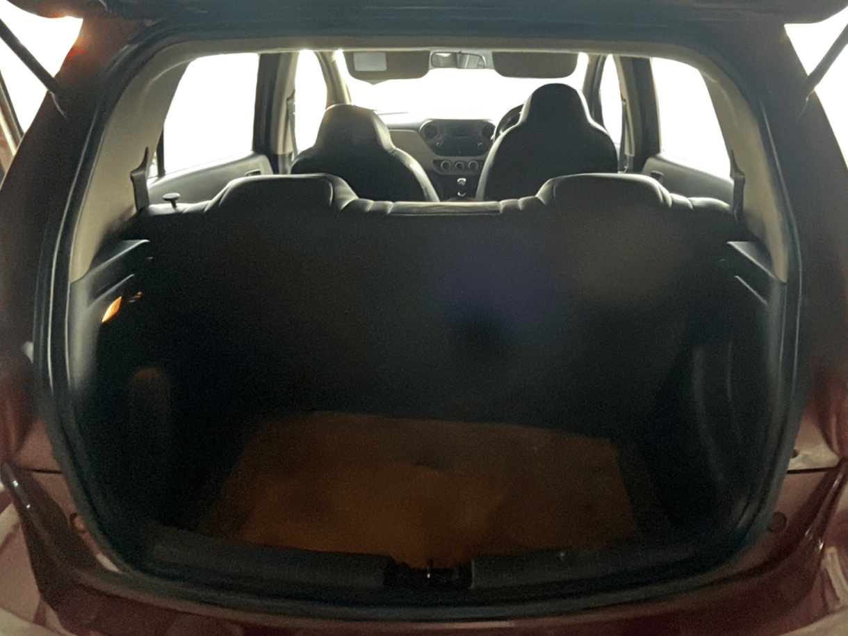 2015 Hyundai Grand i10 SPORTZ 1.2 KAPPA VTVT, Petrol, Manual, 59,233 km, Boot Inside