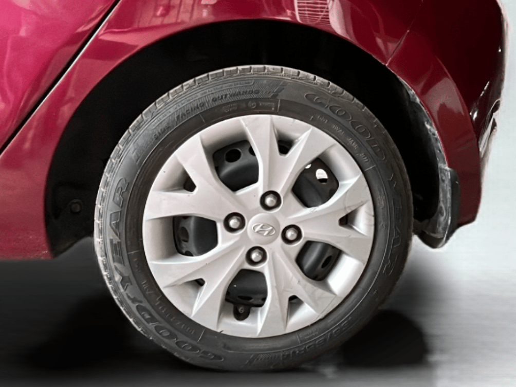 2015 Hyundai Grand i10 SPORTZ 1.2 KAPPA VTVT, Petrol, Manual, 59,233 km, Left Rear Wheel