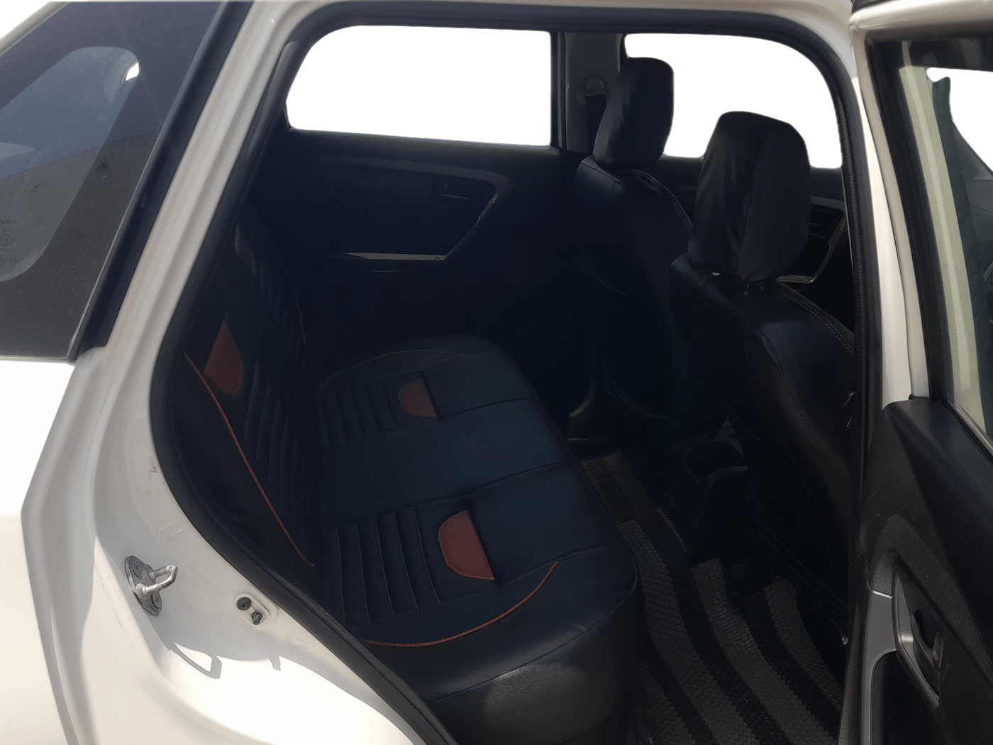 2019 Maruti Vitara Brezza VDI, Diesel, Manual, 81,897 km, Right Side Rear Door Cabin