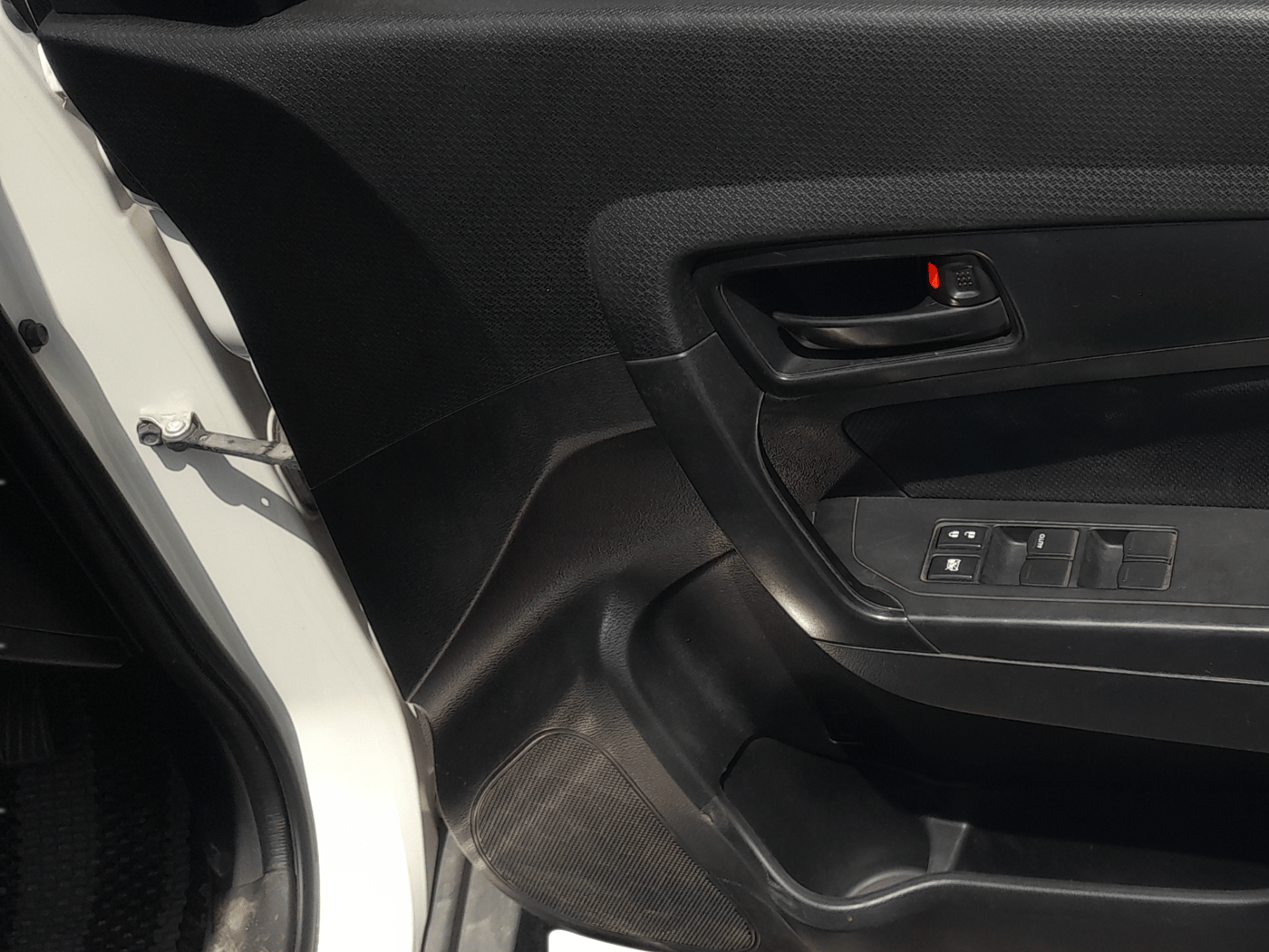 2019 Maruti Vitara Brezza VDI, Diesel, Manual, 81,897 km, Driver Side Door Panel Controls