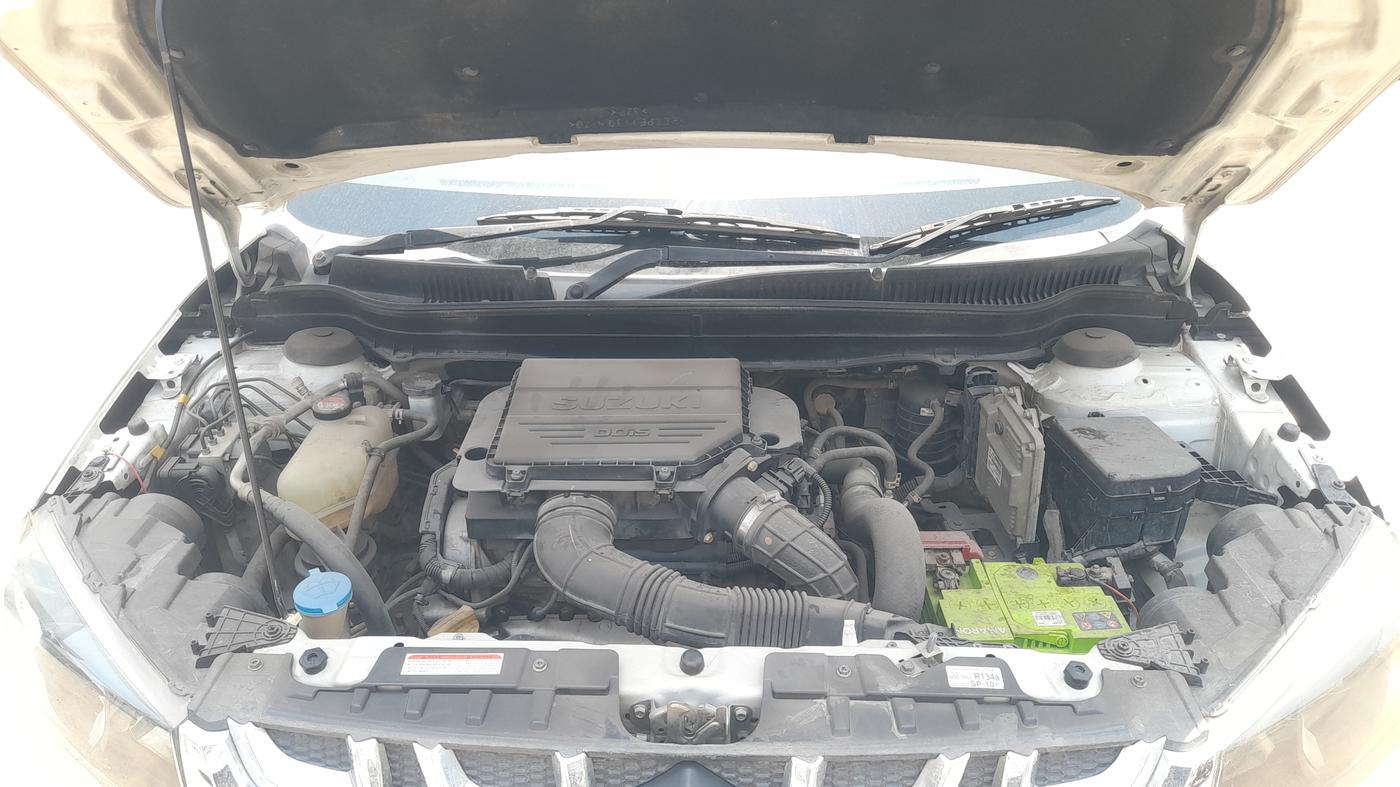 2019 Maruti Vitara Brezza VDI, Diesel, Manual, 81,897 km, Open Bonnet