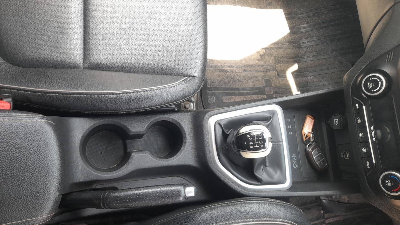 2018 Hyundai Creta SX (O) 1.6 PETROL, Petrol, Manual, 62,832 km, Gear Lever