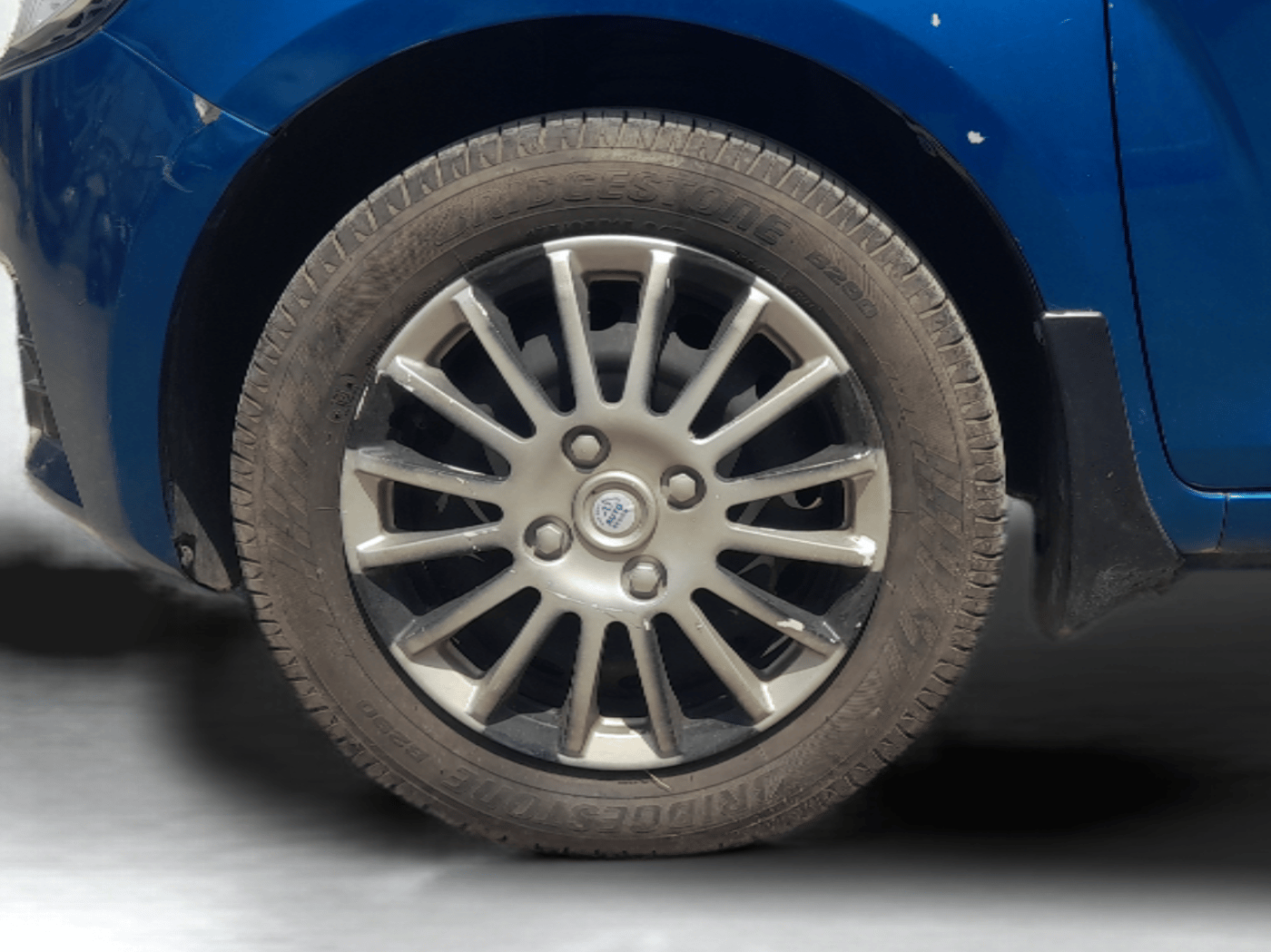 2017 Maruti IGNIS DELTA 1.2, Petrol, Manual, 44,513 km, Left Front Wheel