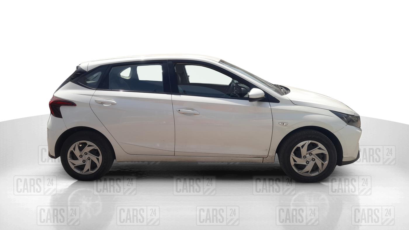 2021 Hyundai NEW I20 MAGNA 1.2 MT, Petrol, Manual, 52,788 km, Right Side View
