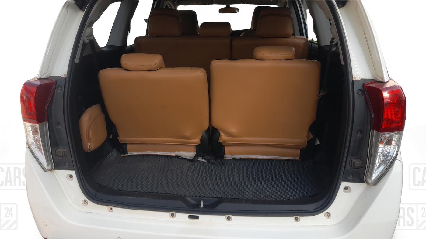 2022 Toyota Innova Crysta 2.4 G 7 STR, Diesel, Manual, 85,110 km, Boot Inside