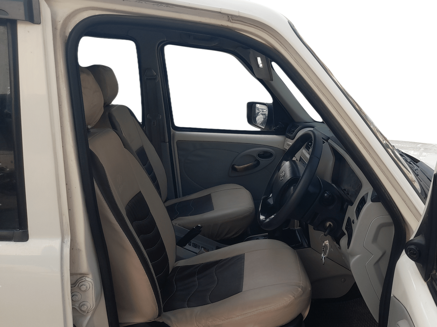 2018 Mahindra Scorpio S3, Diesel, Manual, 92,881 km, Right Side Front Door Cabin